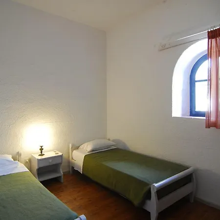 Karavostassi - The Stonehouse * Agios Nikolaos (Crete)