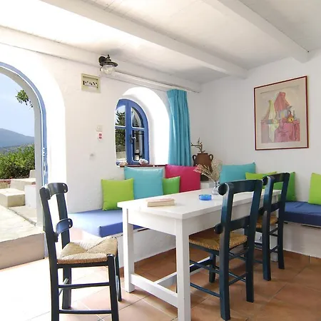 Karavostassi - The Stonehouse Apartment *